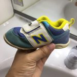 子どものくつのにおいは過炭酸ナトリウムで簡単スッキリ【ナチュラルクリーニング】大人の自由研究